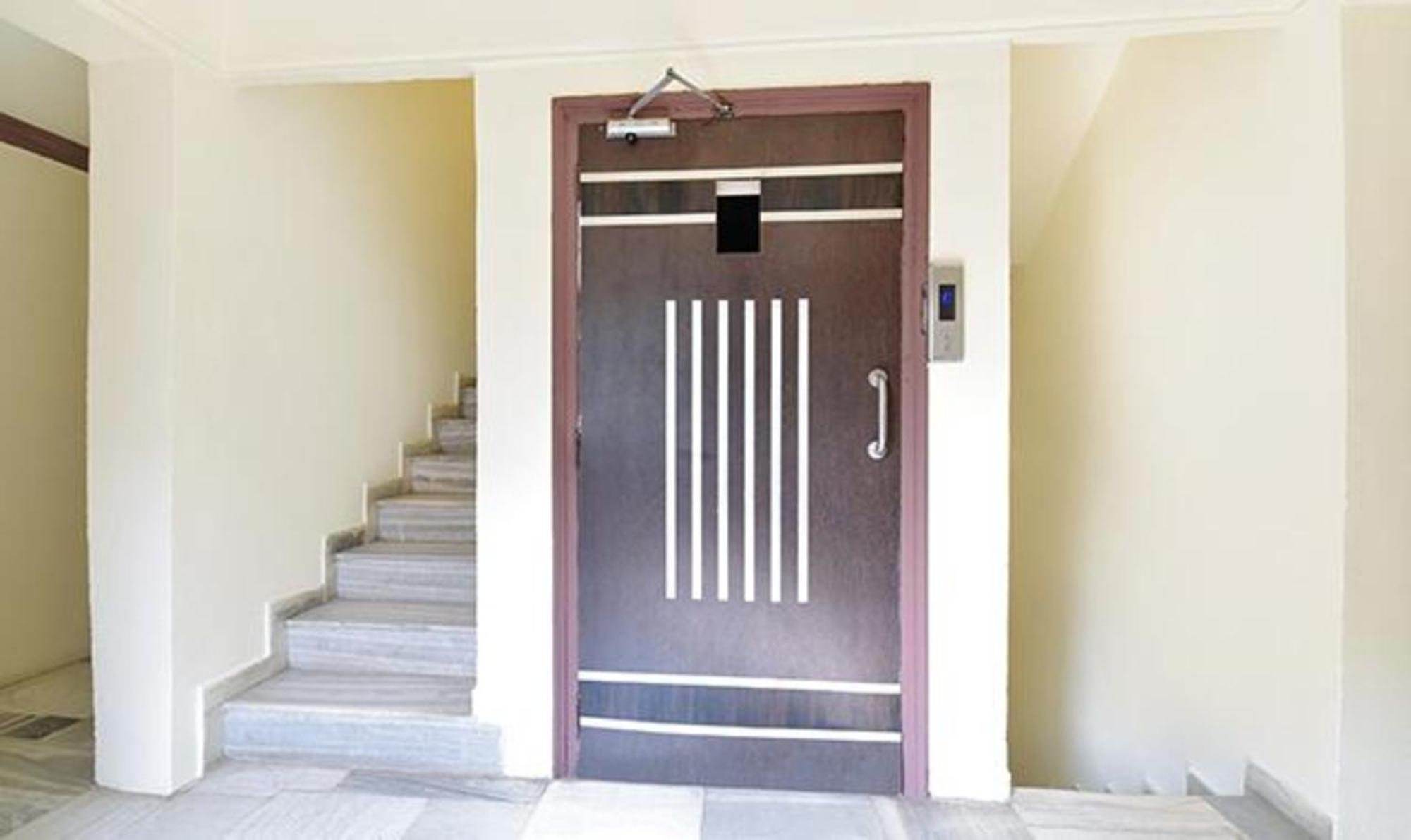 Fabexpress Poonam Palace Ahmedabad Eksteriør billede